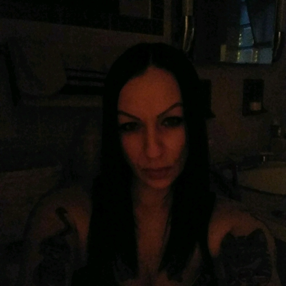 Meet your Posher, Violet